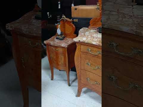 Видео: Мебель антикварная лавка Алматы