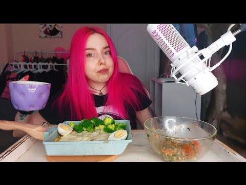 Видео: Корейская лапша с сыром ,брокколи и салат мукбанг/болталка mukbang