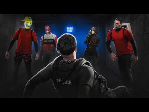 Видео: НАРВАЛСЯ НА ГЛАВНОГО БЕЗДАРЯ СЕРВЕРА И ЕГО СЕМЕЙКУ в ГТА 5 РП | MAJESTIC RP