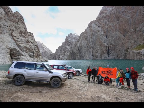 Видео: Кыргызские приключения Extreme Uzbekistan. Озеро и пещера Кель Суу, ледник Кызыл Аскер, водопад Шаар