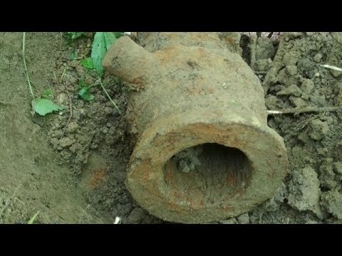 Видео: Нашел в лесу думал труба,но оказалось все намного интересней.