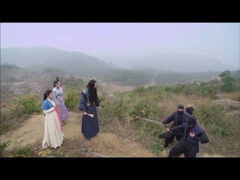 Видео: На Золушку напали. Принц пришел вовремя, чтобы спасти ее, но был ранен.