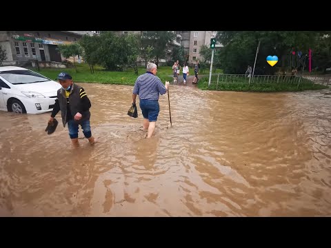 Видео: Що не злива – то підтоплення: чому плаває Івано-Франківськ