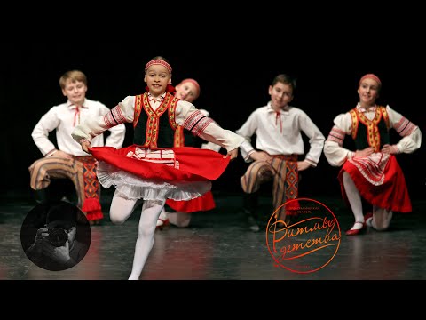 Видео: "Закаблуки", Ансамбль "Ритмы детства". Belarusian dance, Ensemble "Rhythms of Childhood".