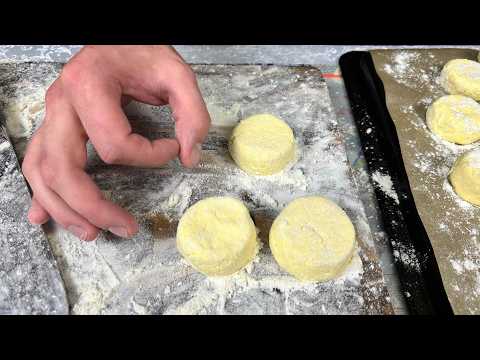 Видео: Почему я раскрываю РЕСТОРАННЫЙ РЕЦЕПТ СЫРНИКОВ: все выпрашивали технологию. НЕ ТЕКУТ, СОЧНЫЕ, ПЫШНЫЕ
