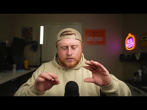 Видео: ASMR: быстрые звуки рук и постукивание с шепотом