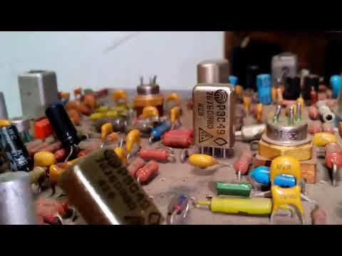 Видео: (Платы с ценными радиодеталями).приемные конденсаторы,золото в радиодеталях.