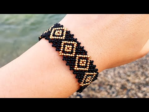 Видео: Bracelet/Beaded bracelet/Diy bracelet/Браслет из бисера/Браслет с узором/Как сделать браслет