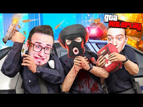 Видео: ТЯЖЕЛЫЙ ВЕЧЕРНИЙ ПАТРУЛЬ...! ПОПАЛИ В ПЕРЕСТРЕЛКУ! ОПАСНЫЕ ПОЛИЦЕЙСКИЕ БУДНИ! (GTA 5 RP)