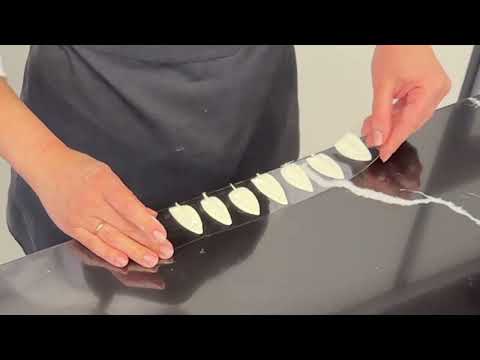 Видео: Шоколадный борт для торта и орхидеи