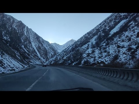 Видео: Дорога из Бишкека в Ош (Киргизия). Через горы и долины / Road from Bishkek to Osh (Kyrgyzstan)