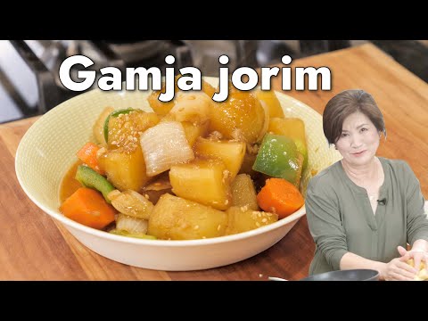 Видео: Картофель, тушеный в соевом соусе (Gamja Jorim, 감자조림) — быстро, просто и вкусно!