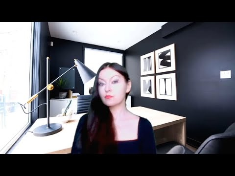 Видео: Алина Витухновская: можно ли быть счастливым внутри катастрофы?