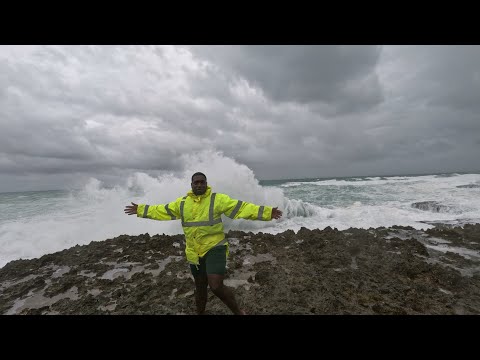 Видео: За несколько часов до того, как ураган Мелисса обрушится на Ямайку — последние новости Ист-Портленда