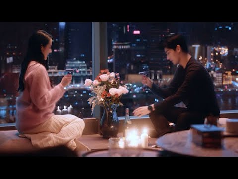 Видео: хрустальный кролик удобно, как ракета, он влюбился в нее