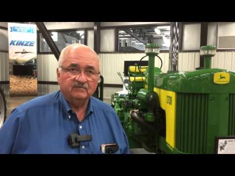 Видео: Тракторы Джона Кинзенбау: John Deere 2730 и IHC 668