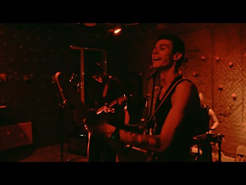 Видео: Выход там! @ Overground Gig [Казань, Бар One More, 19.09.2025]