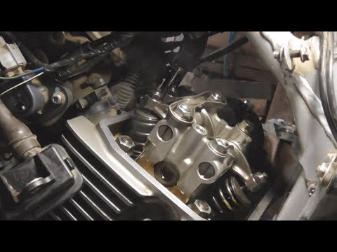 Видео: TA600 передний цилиндр клапана регулирую, свечи замена \ 61