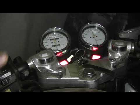Видео: запуск suzuki bandit 400 после простоя 2 года