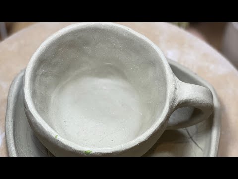 Видео: Чашка из глины без гончарного круга.
