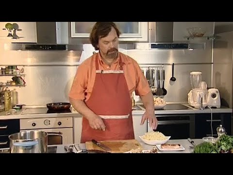 Видео: Щи из квашеной капусты с грибами