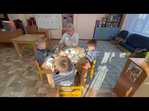 Видео: Организованная деят-ность в предшкольной группе. Аппликация “Снеговик”. Воспитатель: Мамзоркина М.И.