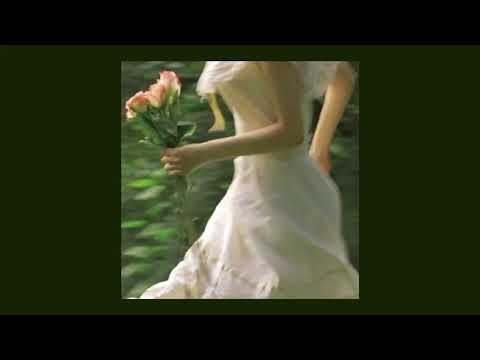 Видео: луна - поцелуи // slowed + reverb