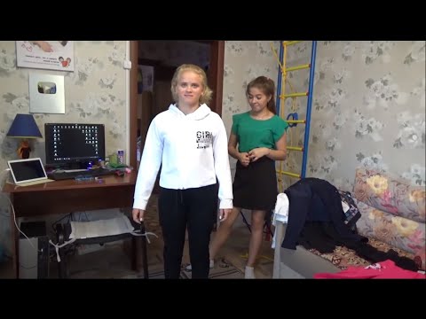 Видео: Back to School   2020 ! Школьная форма наших девчонок  !30.08 . 2020