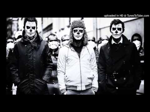 Видео: Monty - Нас Замыкали Берега (Instrumental)