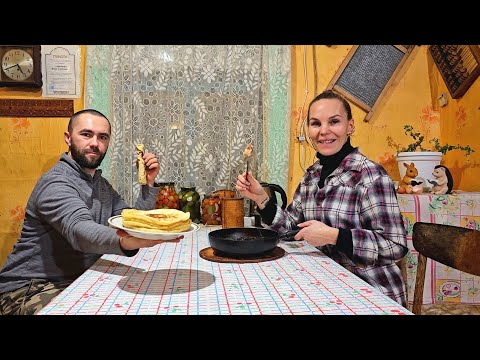 Видео: ПРОСТАЯ ДЕРЕВЕНСКАЯ ЖИЗНЬ В СТАРЕНЬКОМ ДЕДОВСКОМ ДОМИКЕ ВОЗЛЕ ЛЕСА!