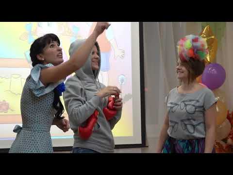 Видео: Веселая сценка к юбилею сада "В песочнице"