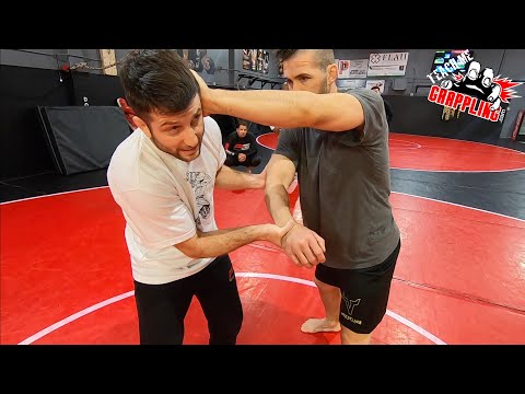 Видео: ПОЛУЧИЛ ТЕЙКДАУНЫ!?? Русский 2 на 1 За ПОБЕДУ!