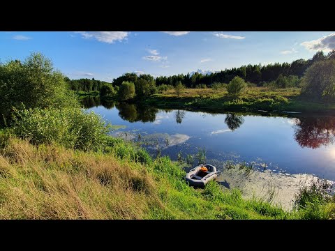 Видео: Сплав по малой реке. Ловля щуки и голавля на спиннинг.