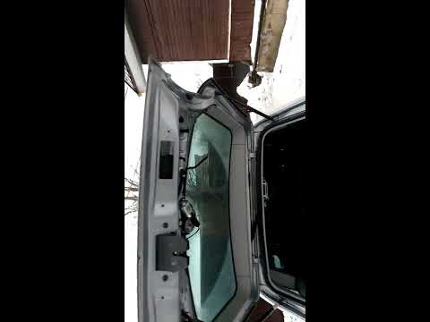 Видео: Кнопка крышки багажника Opel Zafira B