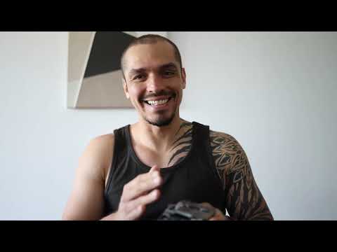 Видео: ВЕСЫ: НОВАЯ ЛЮБОВЬ СТУЧИТСЯ, И СТАРАЯ ТОЖЕ ХОЧЕТ ПОДЕЛИТЬСЯ С ТЕБЕ ЛЮБОВЬЮ | ТАРО ДЛЯ ОДИНОЧЕК НА...