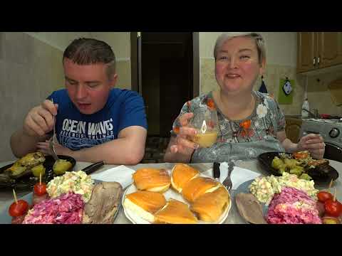 Видео: Мукбанг ВЫЗОВ принят😎 МАРАФОН новогодних салатиков! Открыла ВКУСНЯШКУ 🍾НАКОНЕЦ ужин оливье и шуба