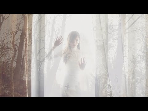 Видео: ЛУНА - Поцелуи (Official Video)