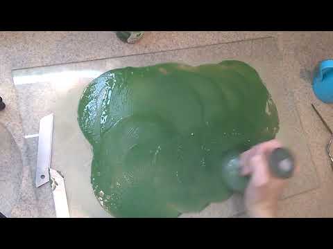 Видео: как перетирать пигменты.