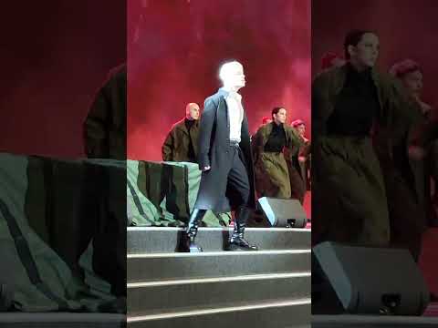 Видео: SHAMAN "Исповедь" и "Мой бой" 23.02.2024 спектакль "Вера. Надежда. Любовь"