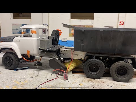 Видео: Зил 133 КДМ моторы заработали 💪, Zil 1:12 rc king kong rc winterdienstfahrzeug