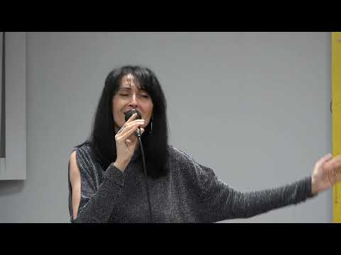 Видео: Наталья Мкртчян и Иван Ялынский. "Белой акации гроздья душистые". 1 отделение.