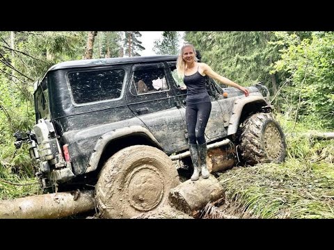 Видео: Блондинка на Рубиконе или Уаз дал заднюю!