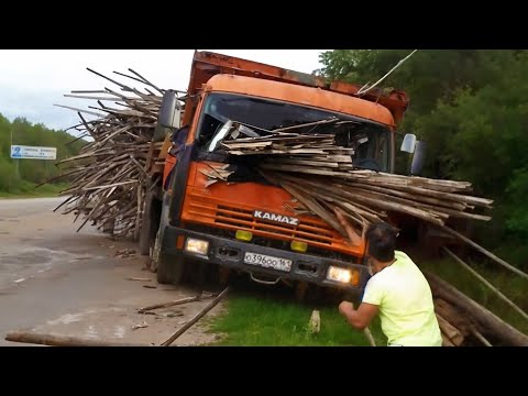 Видео: Идиоты На Огромных Грузовиках, Которым Нельзя Было Выдавать Права!