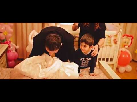 Видео: Самая красивая и трогательная  выписка из роддома - Ариана. Армавир