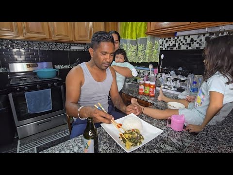 Видео: Бора с белобрюхими креветками на ужине с семьей Toocool