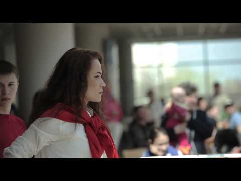 Видео: МУЗАРТЕРИЯ-2013. Мария Берсенева на флэшмобе "Сердце будет биться" в Перми. Полная версия.