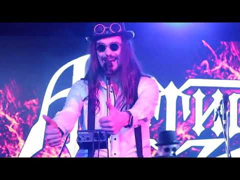 Видео: АрктидА - Любят нас девчонки (без цензуры)