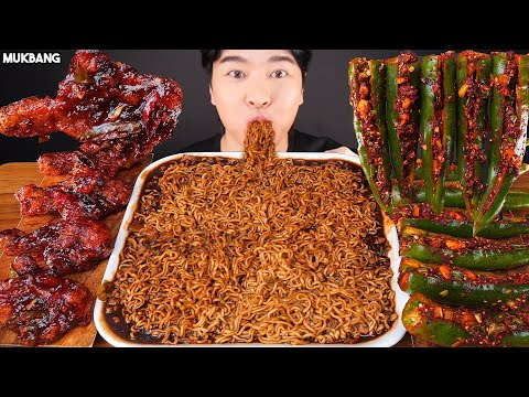 Видео: кимчи с острым перцем, жареный цыпленок, лапша 🌶 SPICY CHILI PEPPER KIMCHI NOODLE CHICKEN MUKBANG