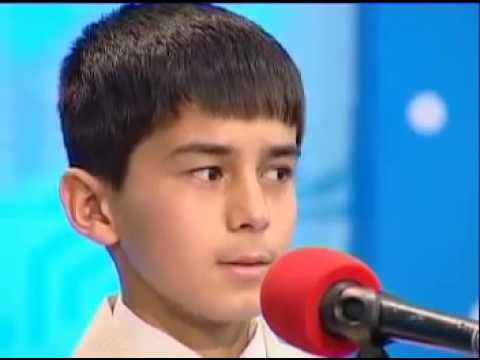 Видео: Он сияххоле, ки бар рухсори чонони ман аст