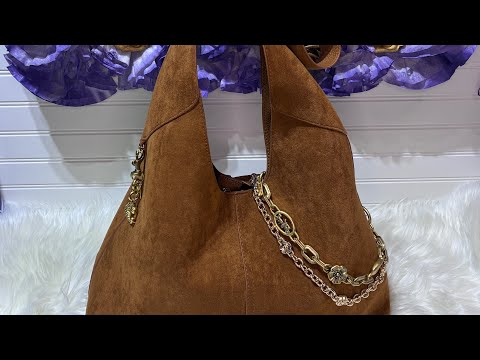 Видео: БЭГТОБЕР: ЧТО В МОЕЙ СУМКЕ? СУМОЧКА, ПОХОЖАЯ НА ТРЕНЕРА БРУКЛИНА #wimb